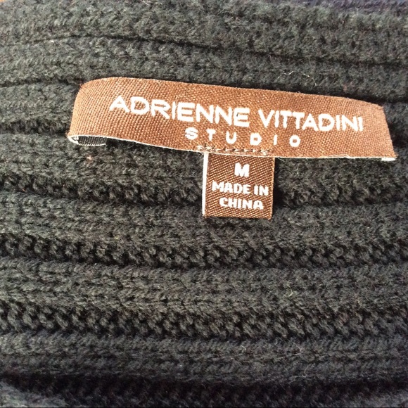 Sweater - Picture 6 of 7